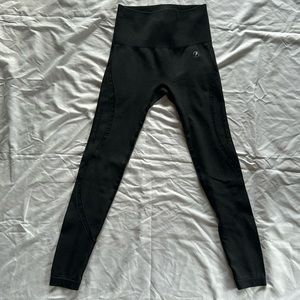 ABS2B black butt lifting seamless leggings